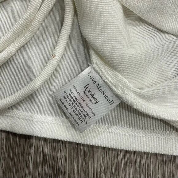 Love mcnicoll white scrunch v neck crop top white small - Picture 4 of 7